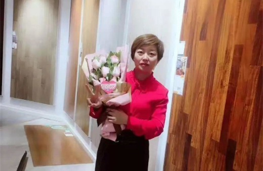 “世”在人為 | 世友地板赤峰經(jīng)銷商宋國(guó)云：持續(xù)努力，不懈奮斗，就能立于不敗之地