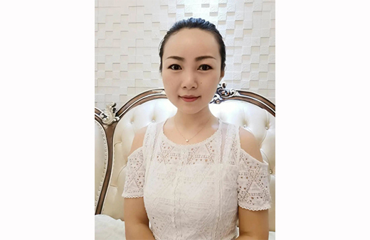 “世”在人為 | 世友地板新疆烏魯木齊經(jīng)銷商張寶月：服務(wù)快一步，業(yè)績(jī)上一層