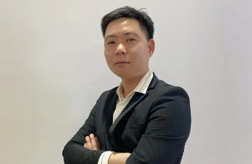 “世”在人為 | 世友地板云南蒙自經(jīng)銷商蔡庭凱：永遠(yuǎn)不認(rèn)輸，做決定就要沖著好的結(jié)果去